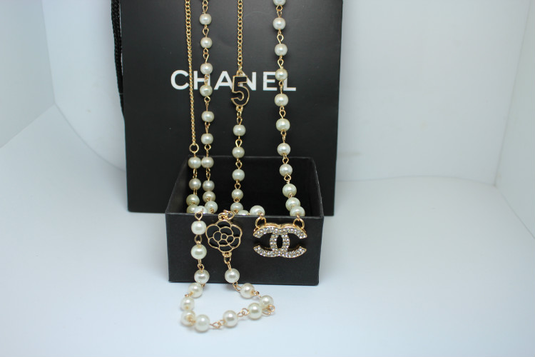 Collana Chanel Modello 490